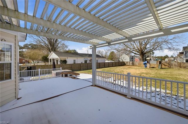 673 Parker RD, Chesapeake, VA 23322