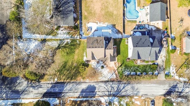 673 Parker RD, Chesapeake, VA 23322