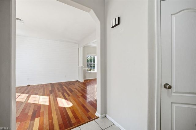 673 Parker RD, Chesapeake, VA 23322