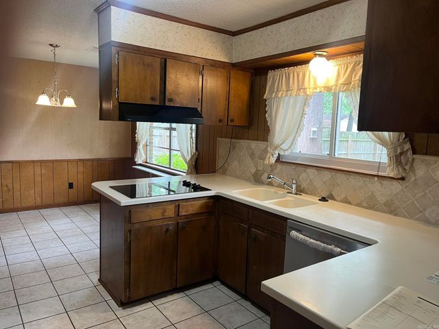 1405 Silver Fox, Pine Bluff, AR 71603
