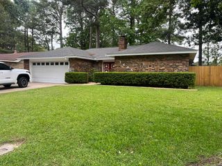 1405 Silver Fox, Pine Bluff, AR 71603