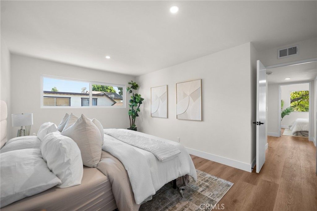 Image 26 of property listing at 22932 S Vermont Avenue, Torrance, CA 90502