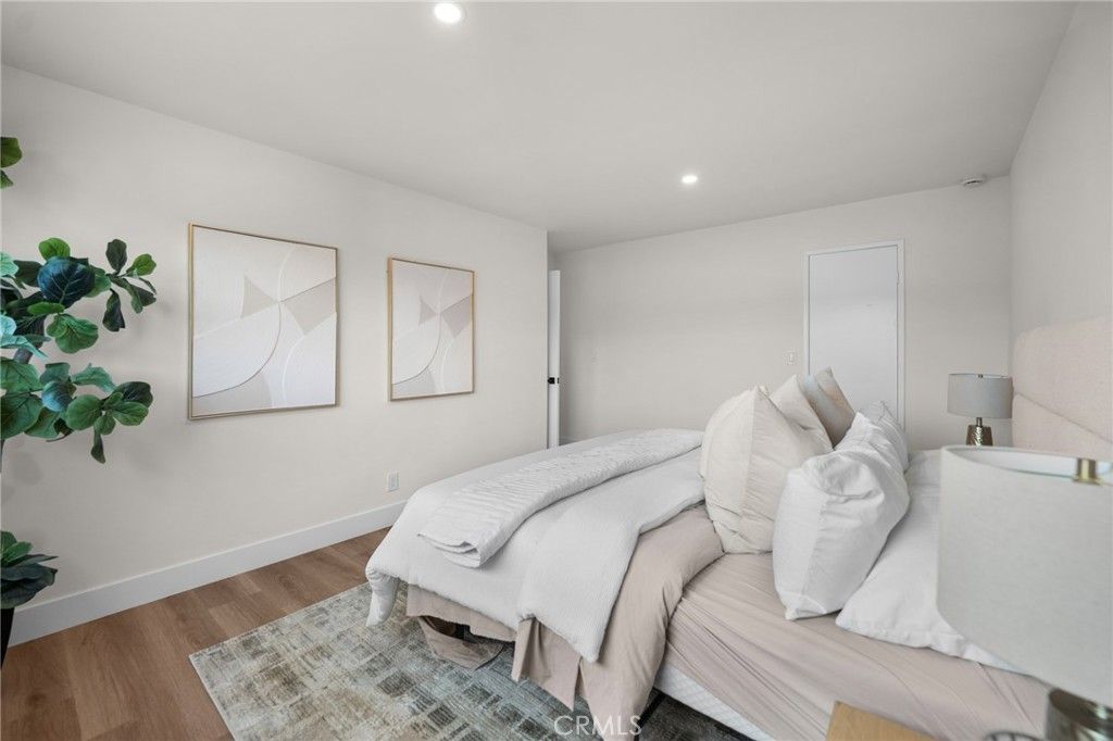 Image 27 of property listing at 22932 S Vermont Avenue, Torrance, CA 90502