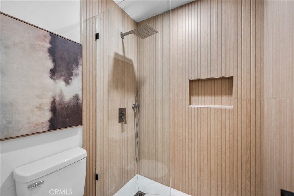 Image 31 of property listing at 22932 S Vermont Avenue, Torrance, CA 90502