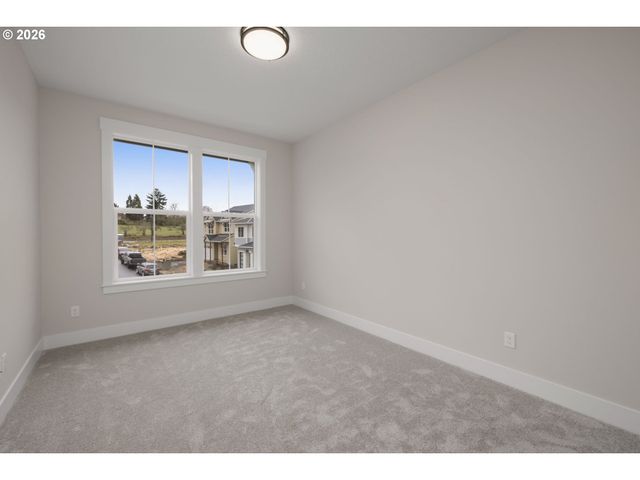 17789 Nw Layla Dr, Portland, OR 97229