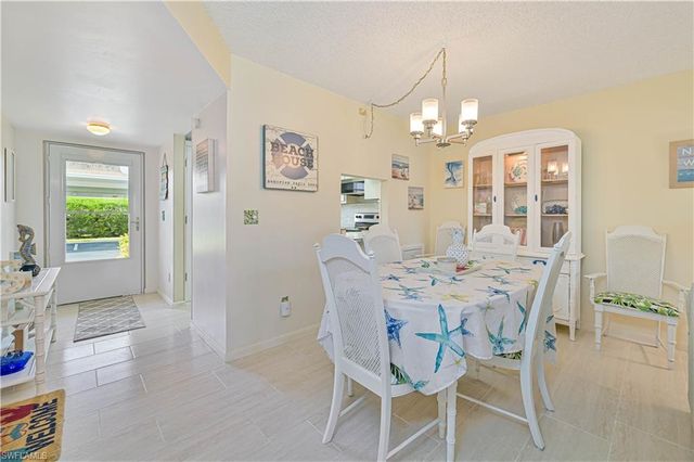351 Charlemagne BLVD 105A, Naples, FL 34112