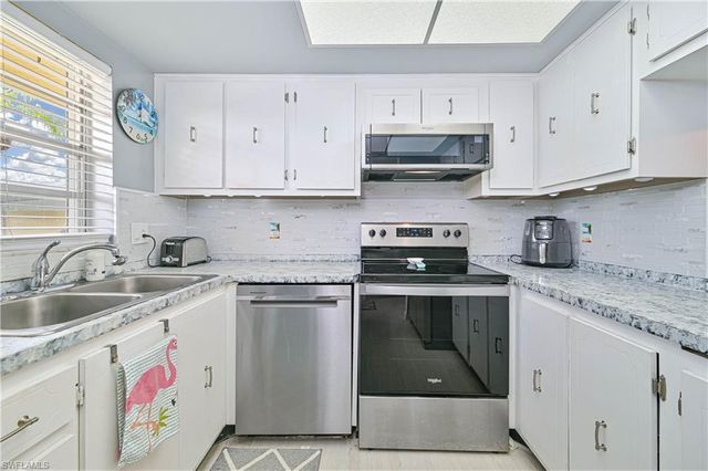351 Charlemagne BLVD 105A, Naples, FL 34112