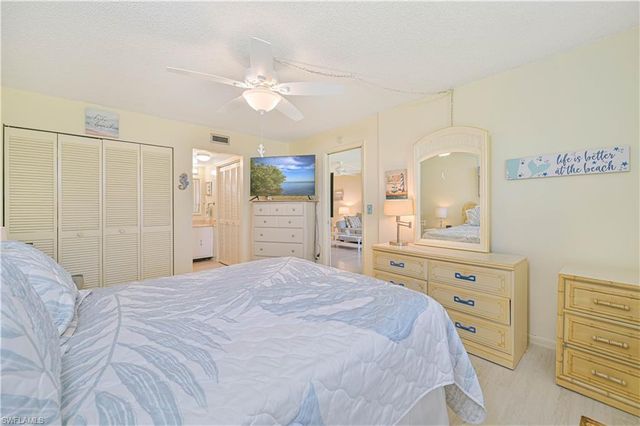 351 Charlemagne BLVD 105A, Naples, FL 34112