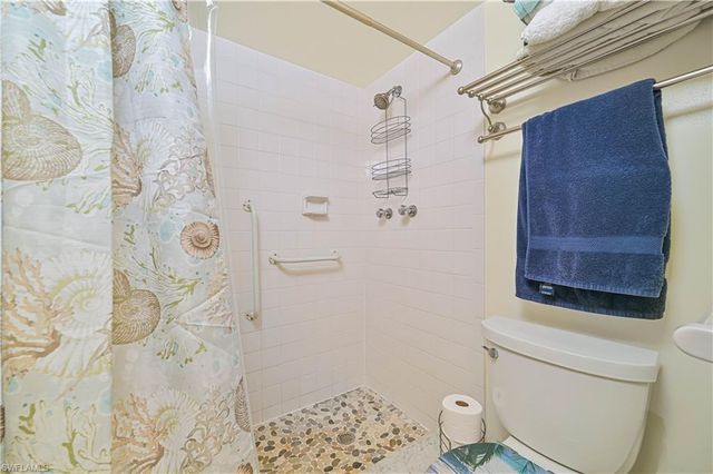 351 Charlemagne BLVD 105A, Naples, FL 34112