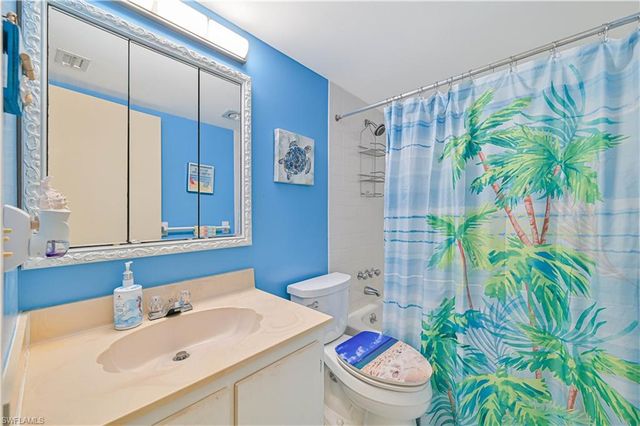 351 Charlemagne BLVD 105A, Naples, FL 34112
