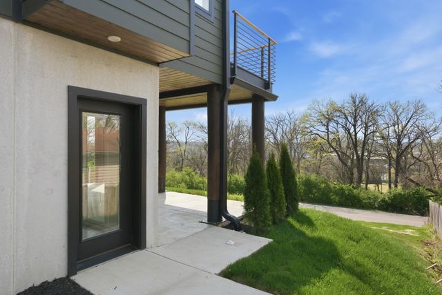 1905 Sevier St, Nashville, TN 37206