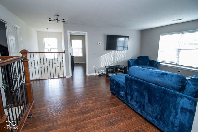 8838 N Fawn Meadow Drive, Mccordsville, IN 46055