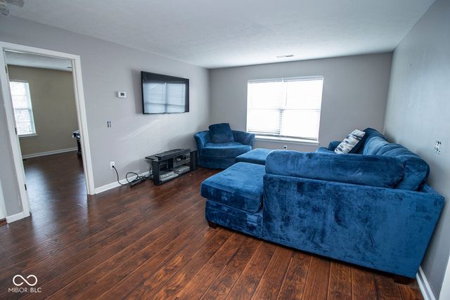 8838 N Fawn Meadow Drive, Mccordsville, IN 46055