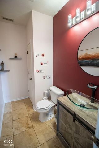 8838 N Fawn Meadow Drive, Mccordsville, IN 46055