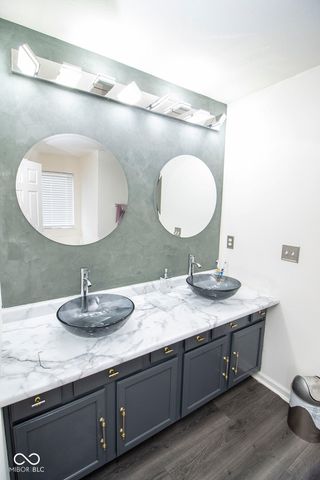 8838 N Fawn Meadow Drive, Mccordsville, IN 46055