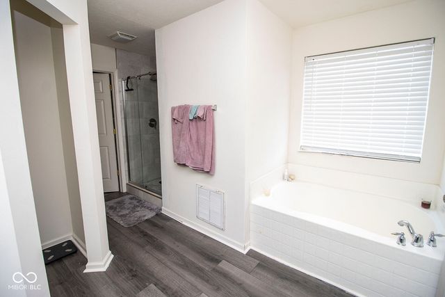 8838 N Fawn Meadow Drive, Mccordsville, IN 46055