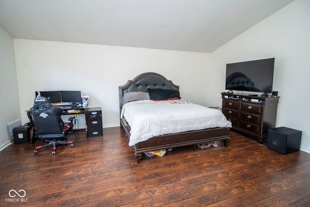 8838 N Fawn Meadow Drive, Mccordsville, IN 46055