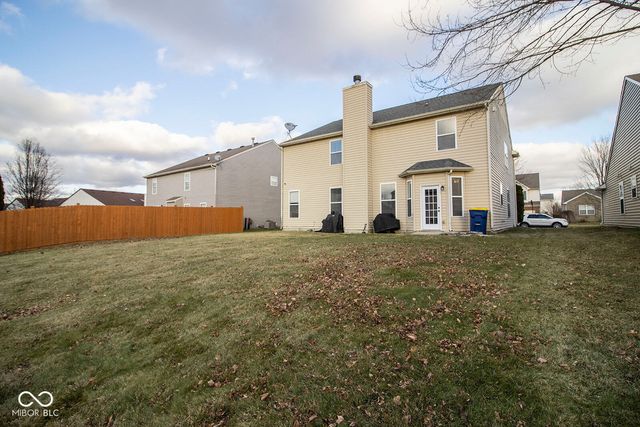 8838 N Fawn Meadow Drive, Mccordsville, IN 46055