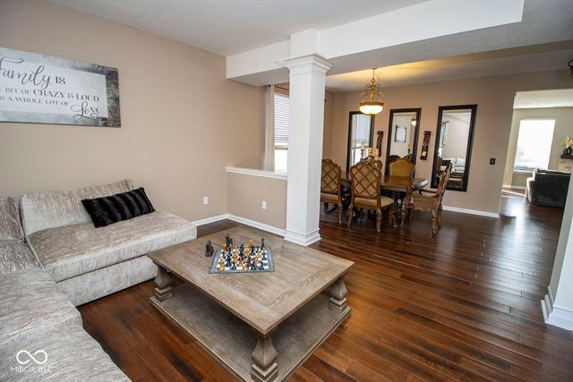 8838 N Fawn Meadow Drive, Mccordsville, IN 46055