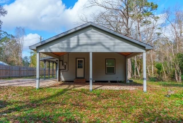 151 White Oak Drive, Shepherd, TX 77371