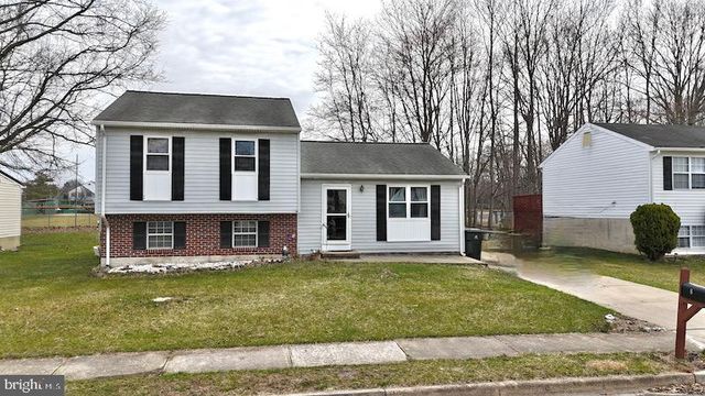 8 SUE LN, Newark, DE 19711
