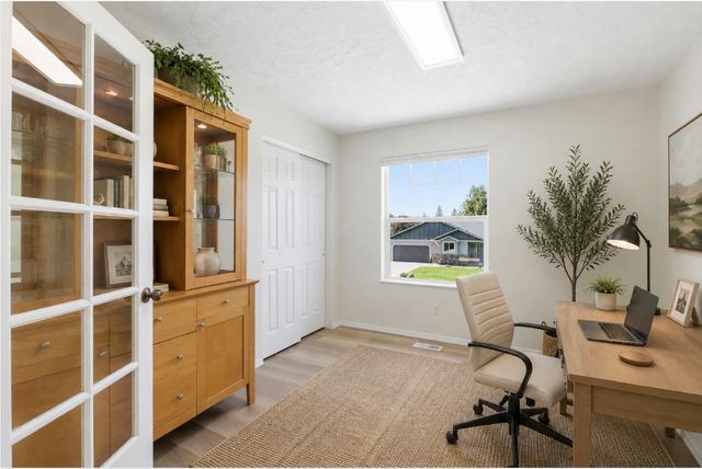 1417 S Glenn Rd, Spokane Valley, WA 99206