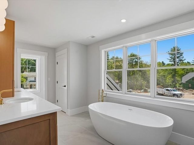 5 Sapphire Circle Lot 4, Canton, MA 02021