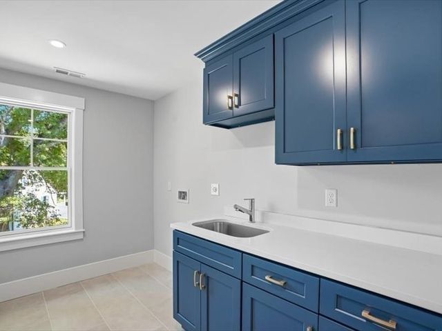 5 Sapphire Circle Lot 4, Canton, MA 02021