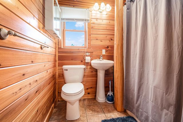 1418 Hillcrest Avenue, Harrison, MI 48625