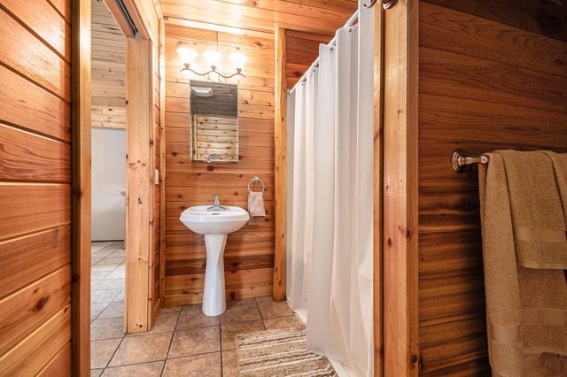 1418 Hillcrest Avenue, Harrison, MI 48625