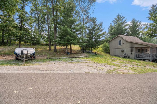 1418 Hillcrest Avenue, Harrison, MI 48625