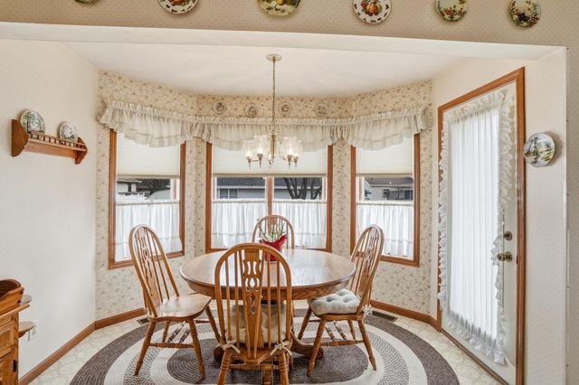 740 Meadow Lane, Crown Point, IN 46307