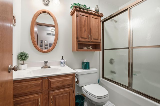 740 Meadow Lane, Crown Point, IN 46307