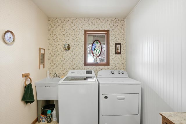 740 Meadow Lane, Crown Point, IN 46307