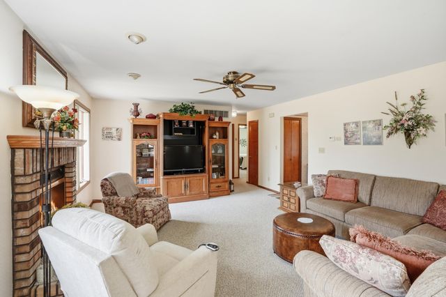 740 Meadow Lane, Crown Point, IN 46307