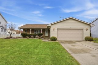 740 Meadow Lane, Crown Point, IN 46307