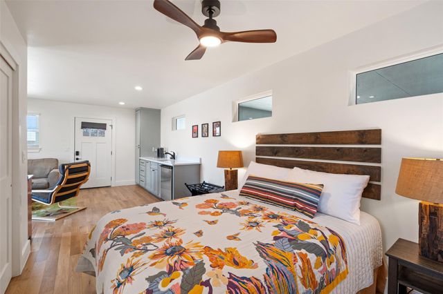 703 E 15th ST, Georgetown, TX 78626