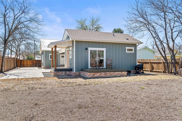 703 E 15th ST, Georgetown, TX 78626