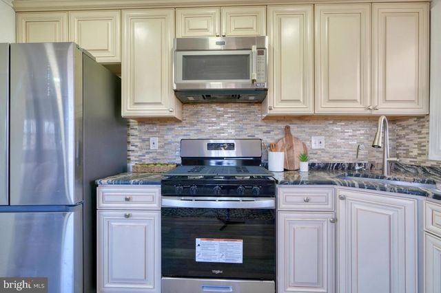 701 PLATINUM AVE, Essex, MD 21221