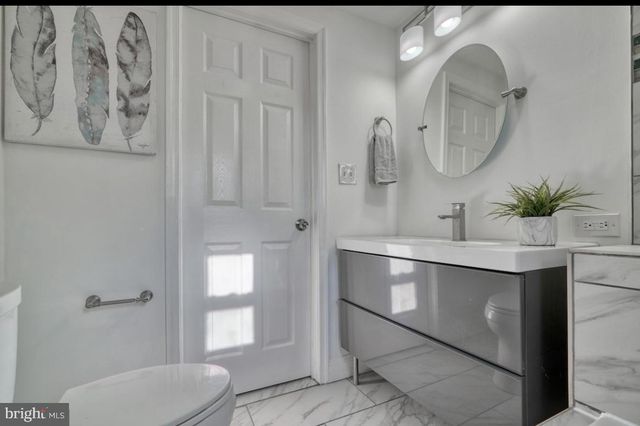 701 PLATINUM AVE, Essex, MD 21221