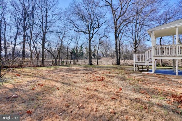 701 PLATINUM AVE, Essex, MD 21221
