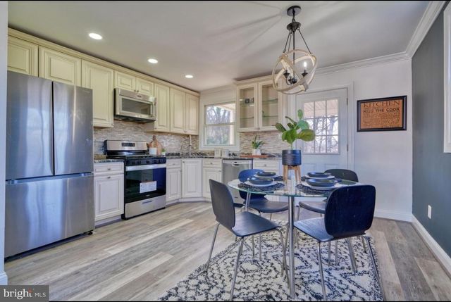 701 PLATINUM AVE, Essex, MD 21221
