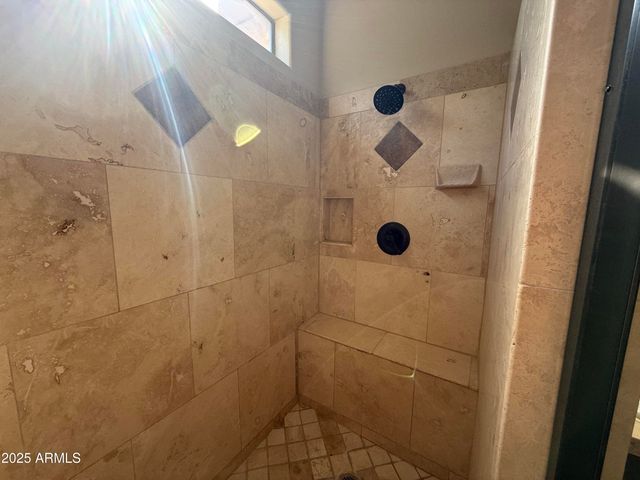 3803 E GRANDVIEW Road, Phoenix, AZ 85032