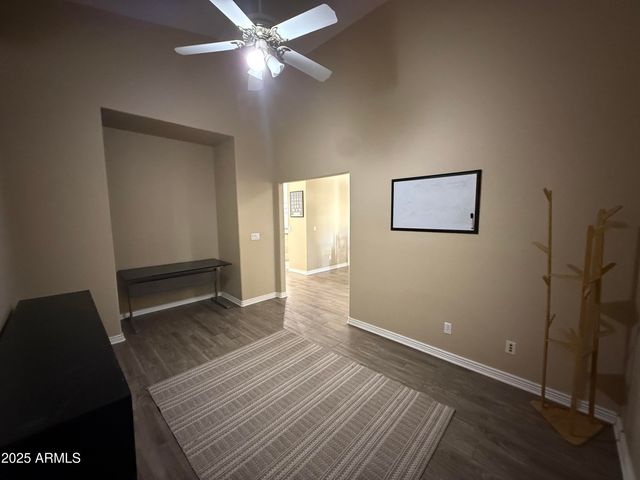 3803 E GRANDVIEW Road, Phoenix, AZ 85032