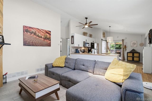 9574 W Elmhurst Place, Littleton, CO 80128