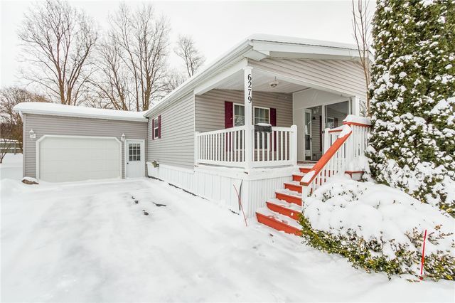 6279 Murphy Drive 632, Victor, NY 14564