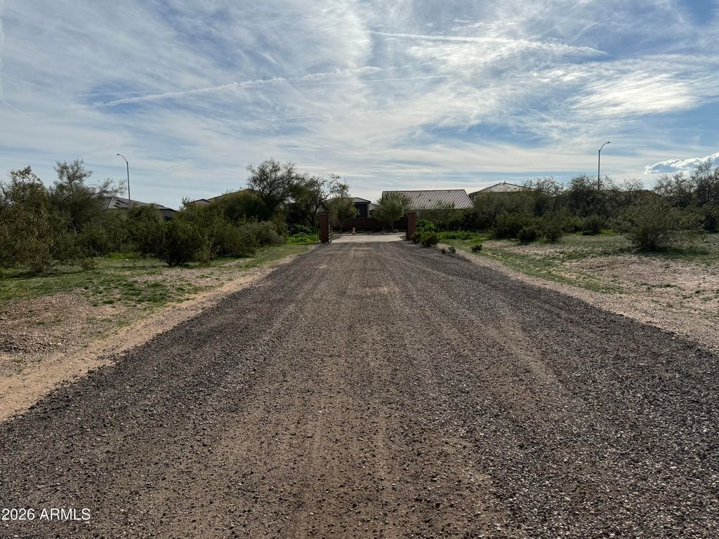 17550 W DYNAMITE Boulevard 3A, Surprise, AZ 85387 — photo 3
