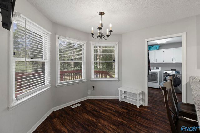 6609 Amberlee Lane NW, Huntsville, AL 35810