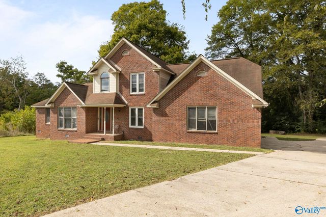 6609 Amberlee Lane NW, Huntsville, AL 35810