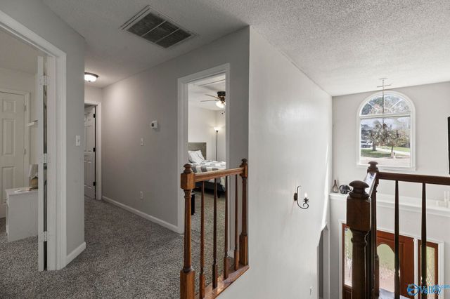 6609 Amberlee Lane NW, Huntsville, AL 35810